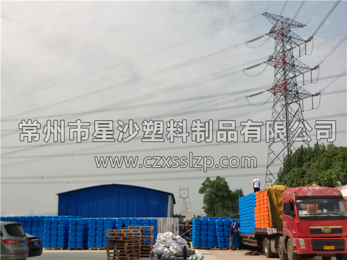 內(nèi)蒙古烏蘭浩特浮筒發(fā)貨-常州市星沙塑料制品有限公司11