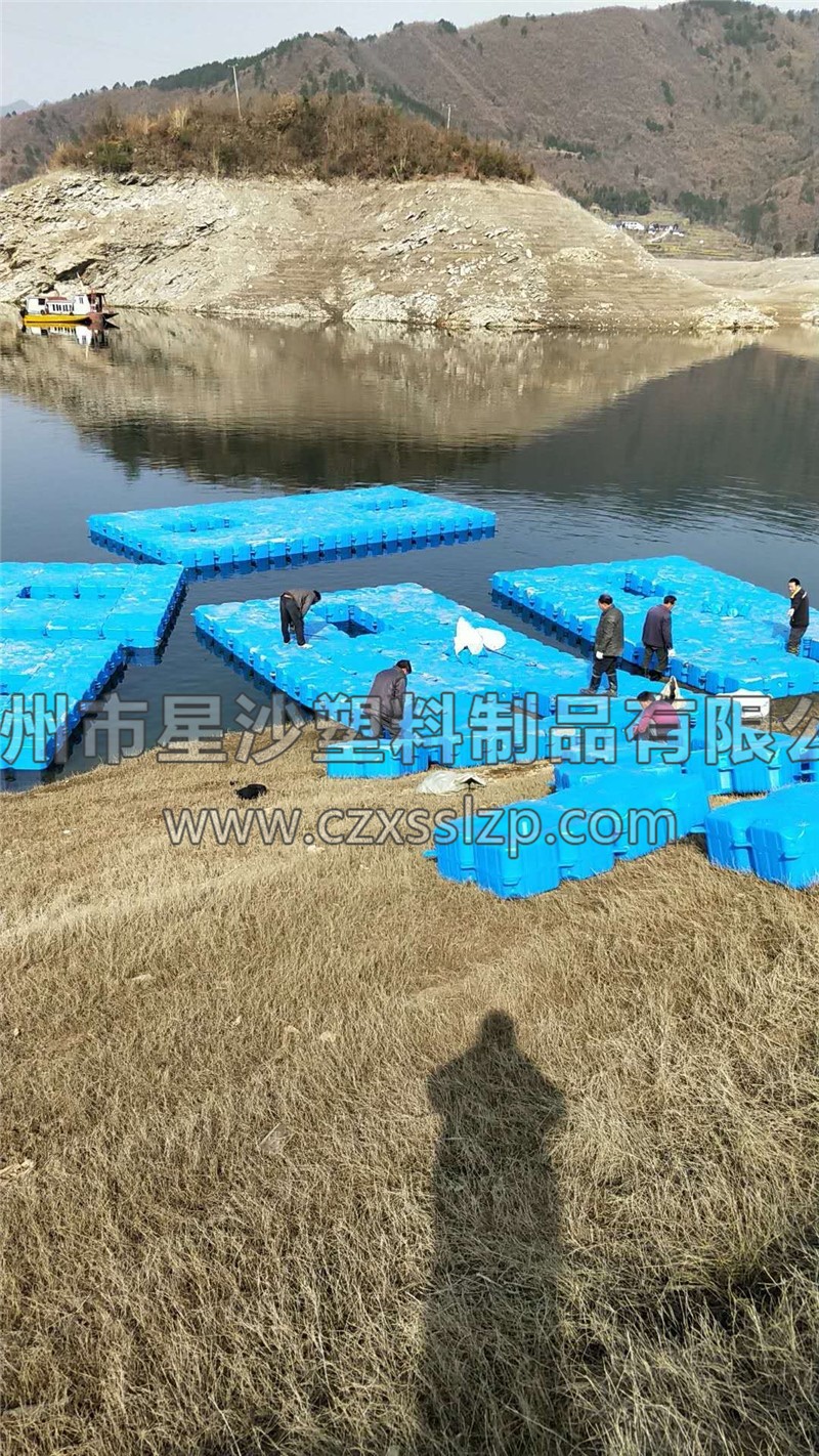 常州市星沙塑料制品有限公司客戶案例-四川水庫釣魚平臺1