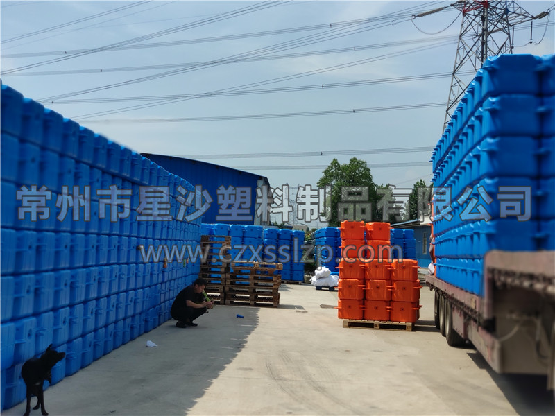  常州市星沙塑料制品有限公司-新疆烏魯木齊浮筒發(fā)貨4
