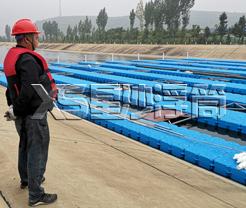 河北保定中國(guó)交建四公局跨南水北調(diào)干渠防護(hù)浮橋現(xiàn)場(chǎng)